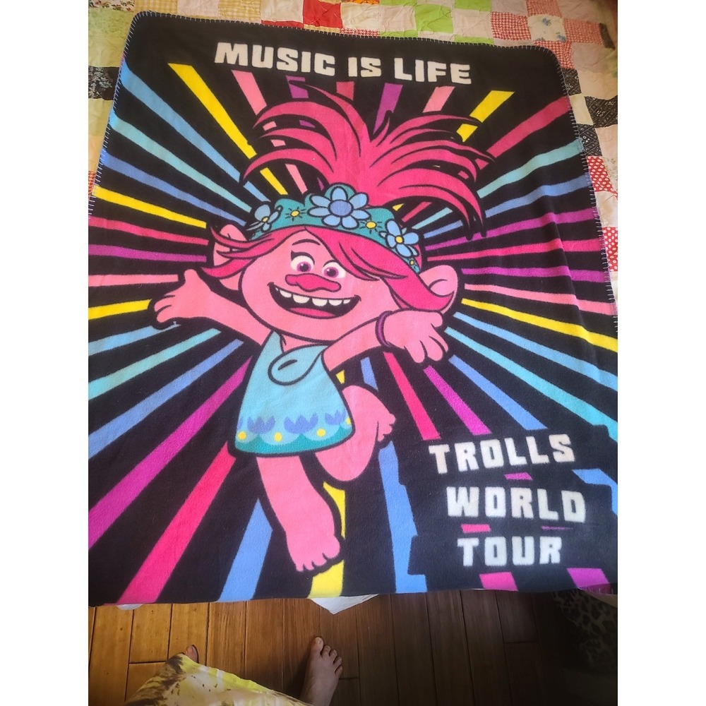 Trolls World Tour Poppy Rainbow Fleece Blanket Music Is Life Kids Throw Wrap